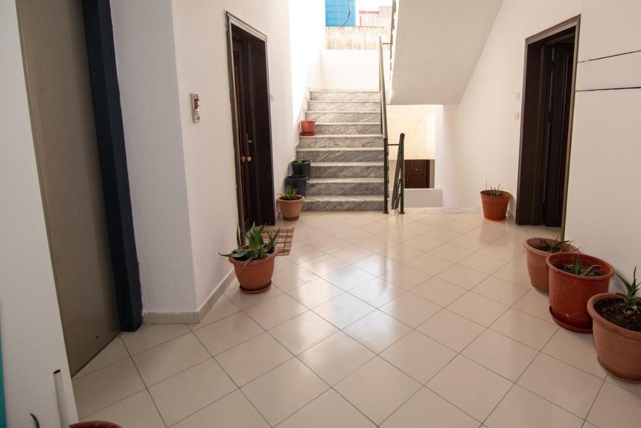 Ami Apartament Vlore Luaran gambar