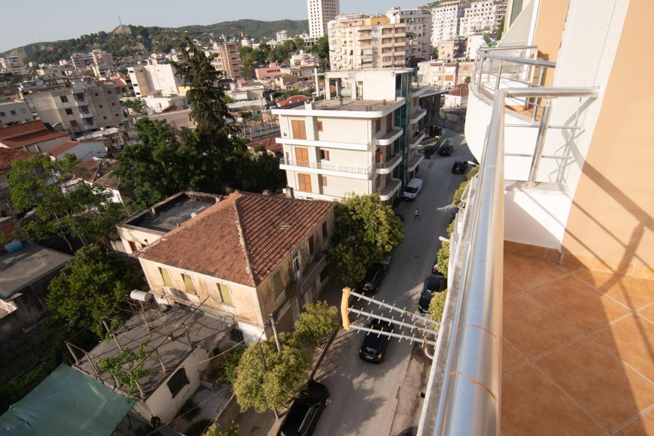 Ami Apartament Vlore Luaran gambar