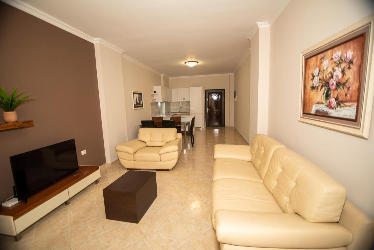 Ami Apartament Vlore Luaran gambar
