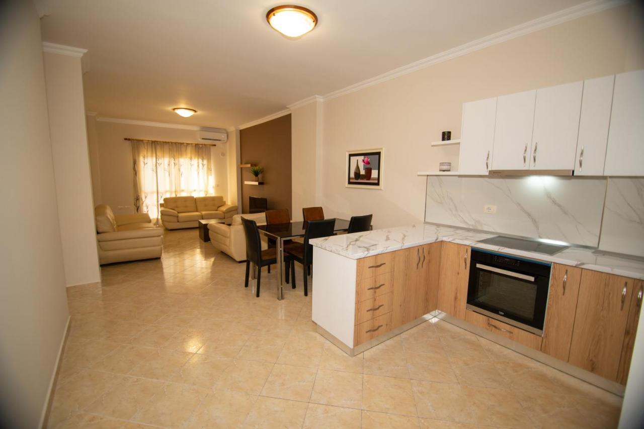 Ami Apartament Vlore Luaran gambar