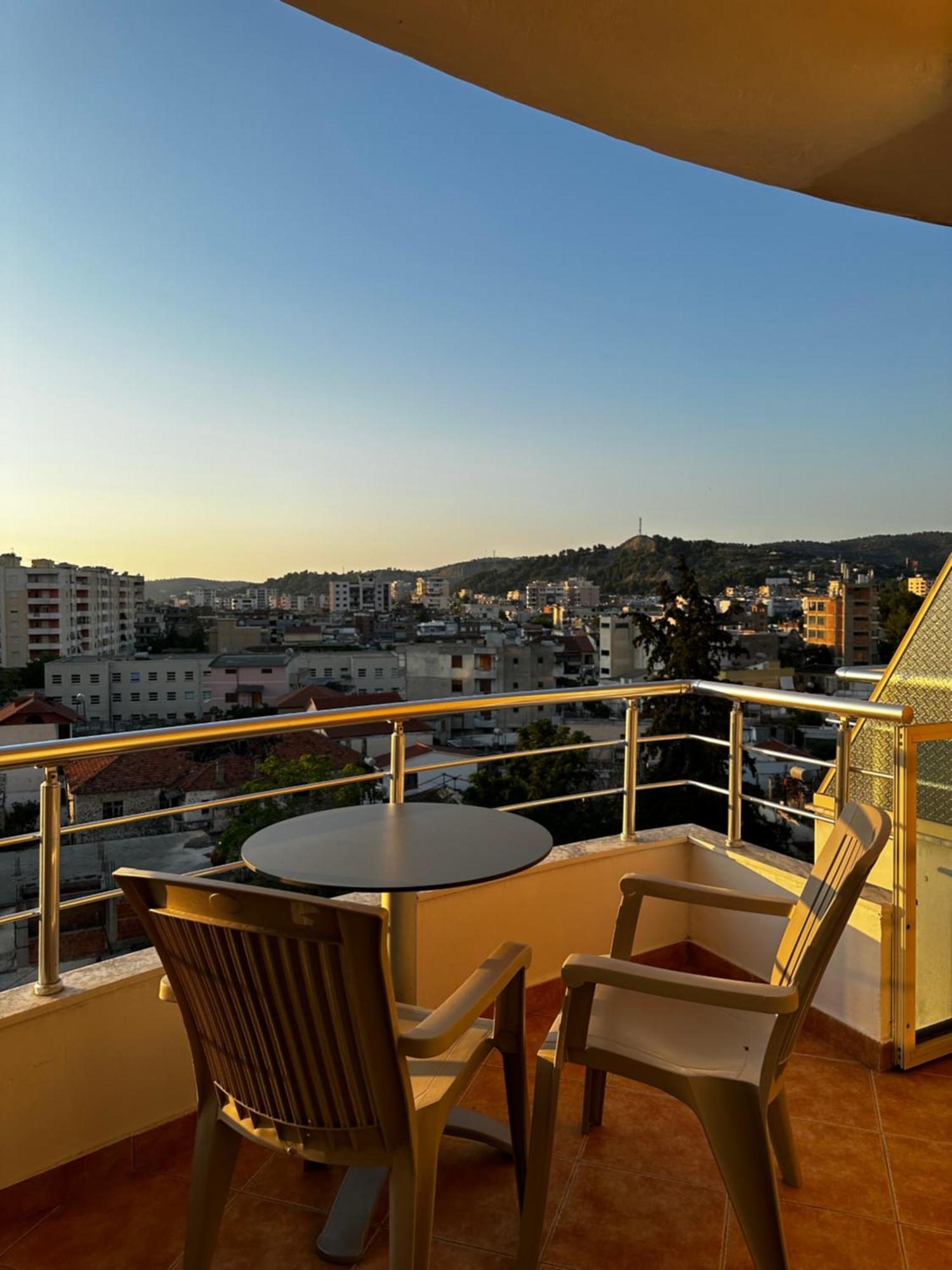 Ami Apartament Vlore Luaran gambar